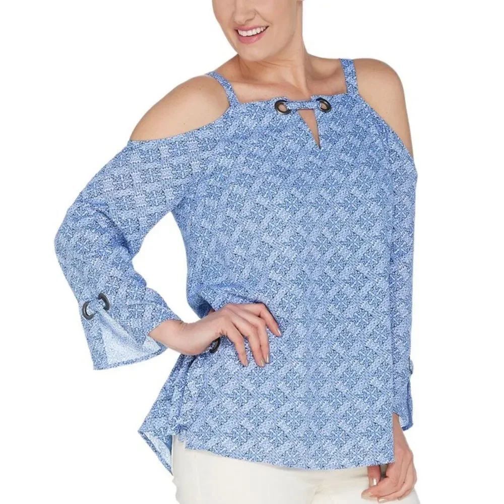 Laurie Felt Link Neck with Grommets Cold Shoulder Blouse